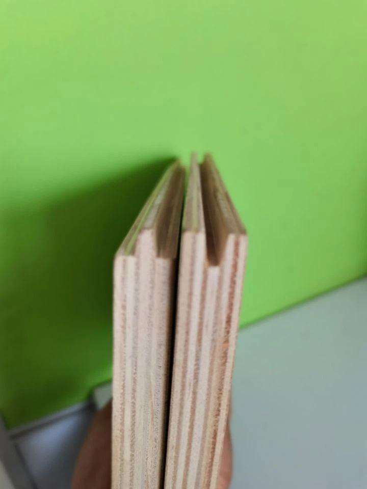 Sponta och räfflad slitsad plywood